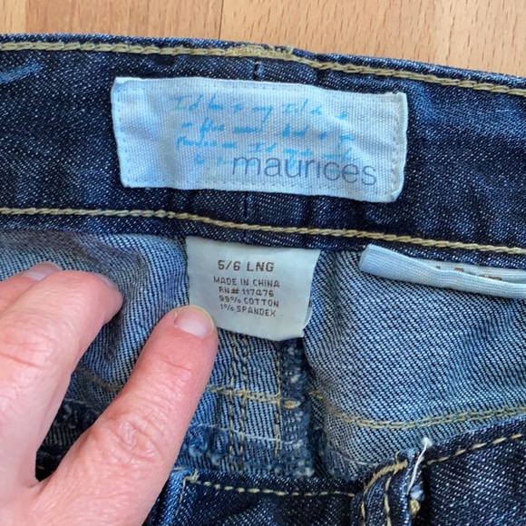 Maurices Ashlyn Boot jeans size 5/6 long - Picture 2 of 4